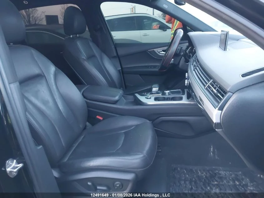 Audi Q7 TECHNIK* HEADUP* DISTRONIC* ПОДГРЕВ* КАМЕРА* PANO, снимка 10 - Автомобили и джипове - 53849778