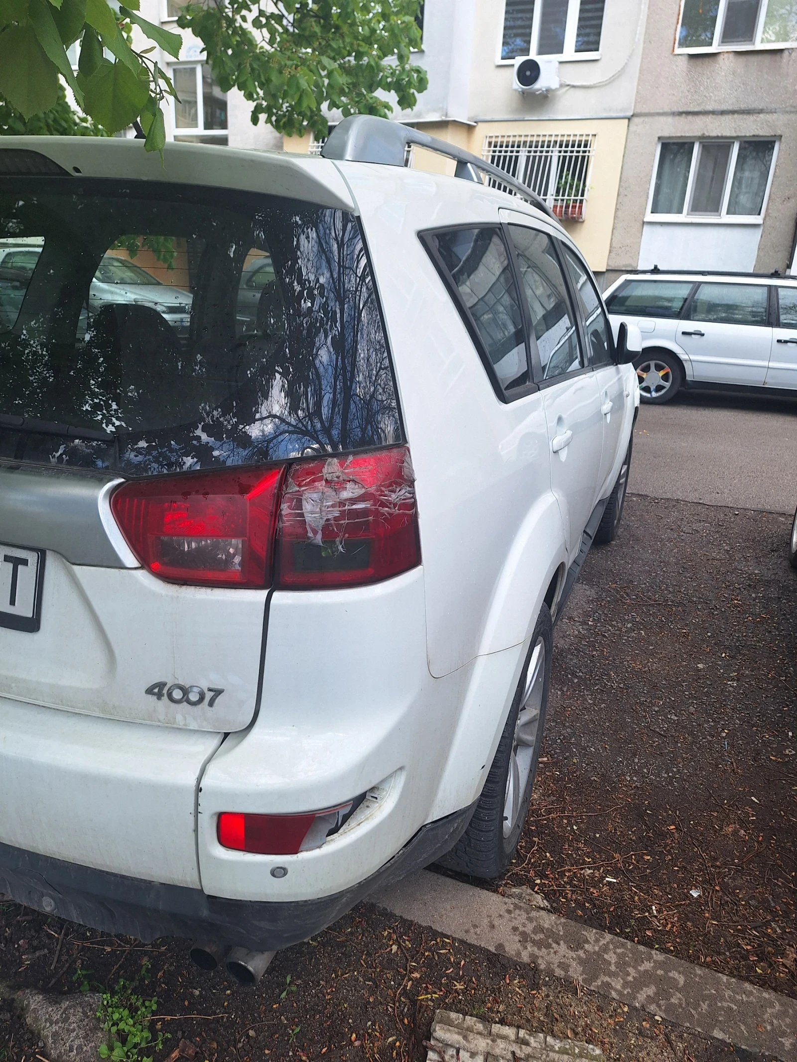 Peugeot 4007, снимка 3 - Автомобили и джипове - 54278403