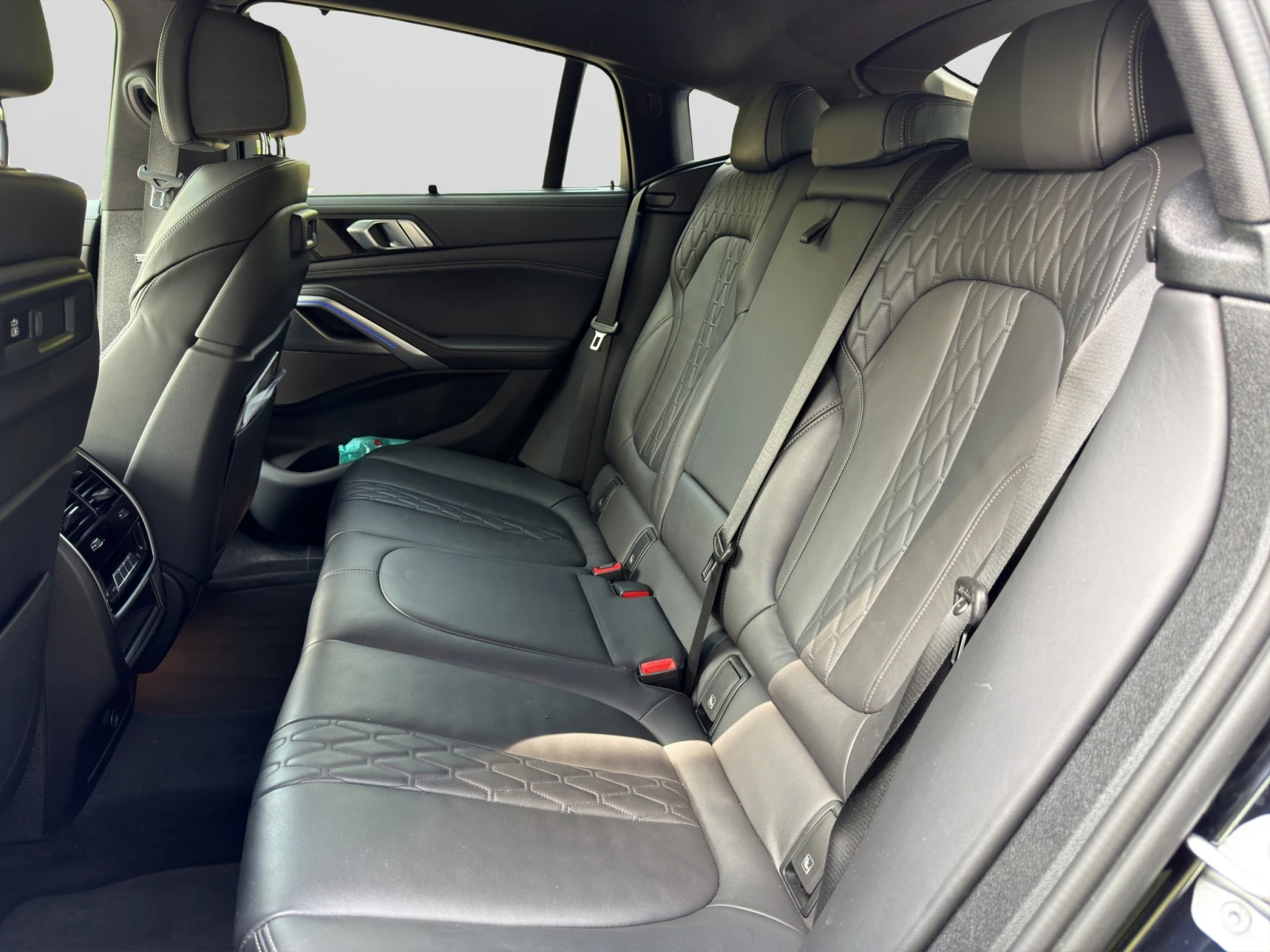 BMW X6 xDrive40d, снимка 12 - Автомобили и джипове - 54358323