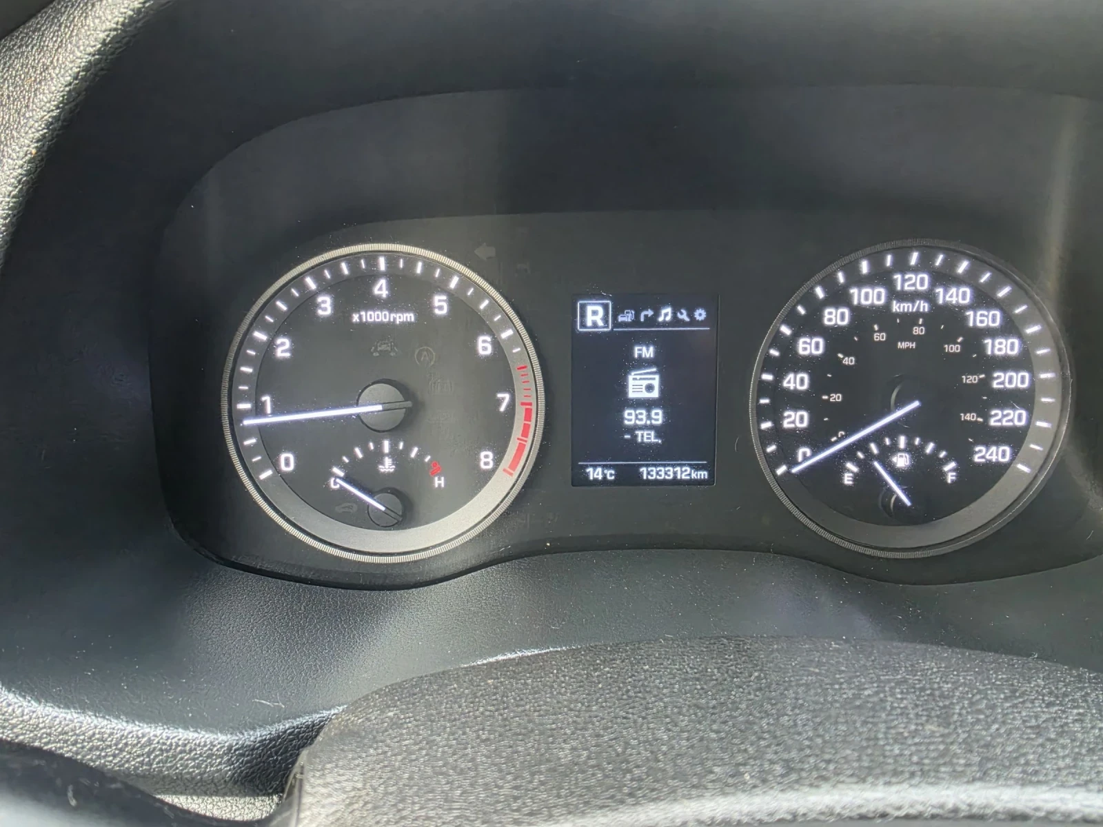 Hyundai Tucson 2.0 AWD* LUXORY, снимка 8 - Автомобили и джипове - 54360126