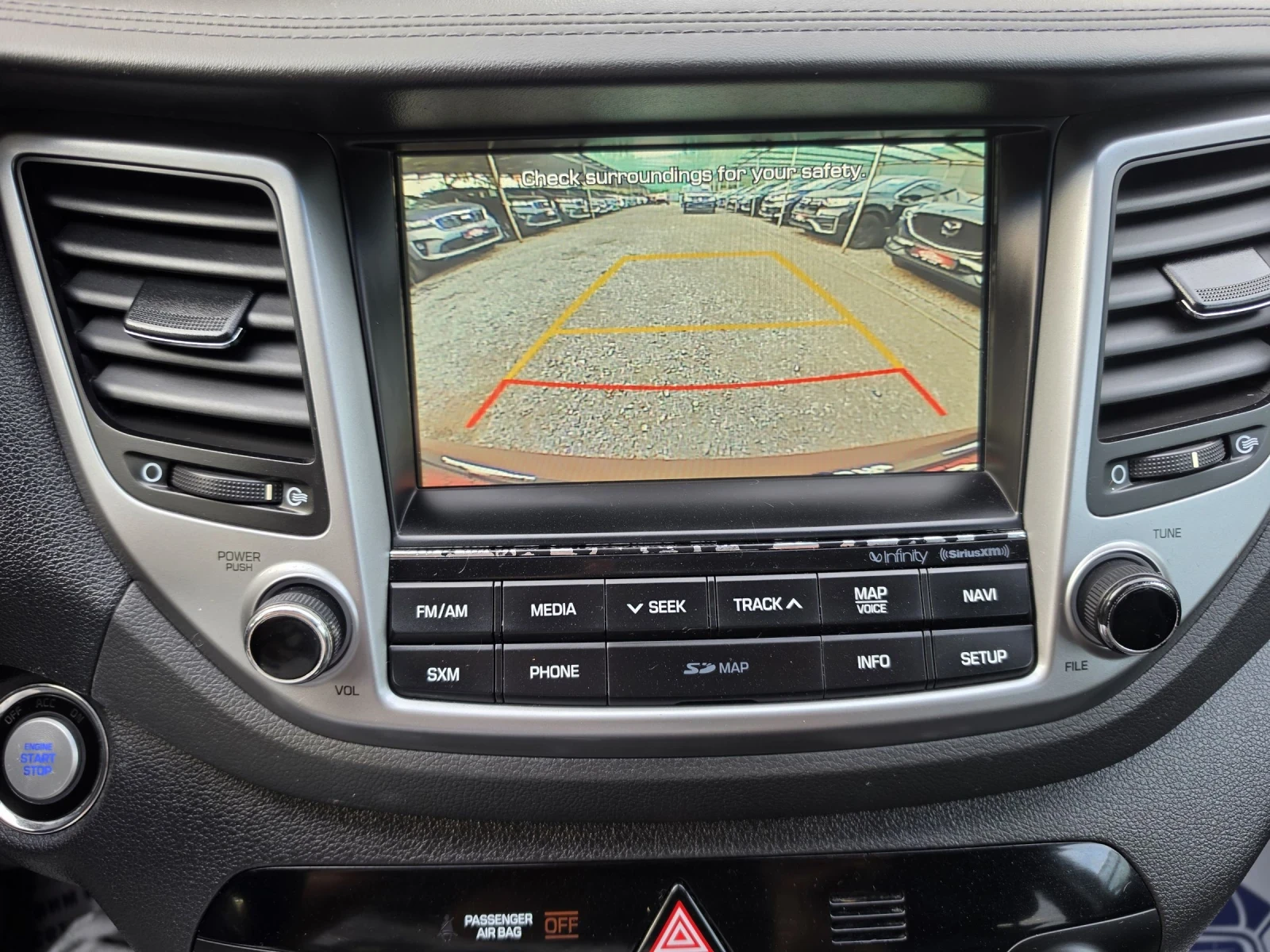 Hyundai Tucson 2.0 AWD* LUXORY, снимка 9 - Автомобили и джипове - 54360126