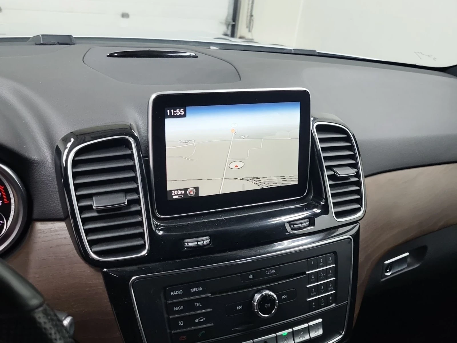 Mercedes-Benz GLE 350 AMG Line | AIRMATIC | Panorama | Keyless Go | AMG , снимка 10 - Автомобили и джипове - 54741537