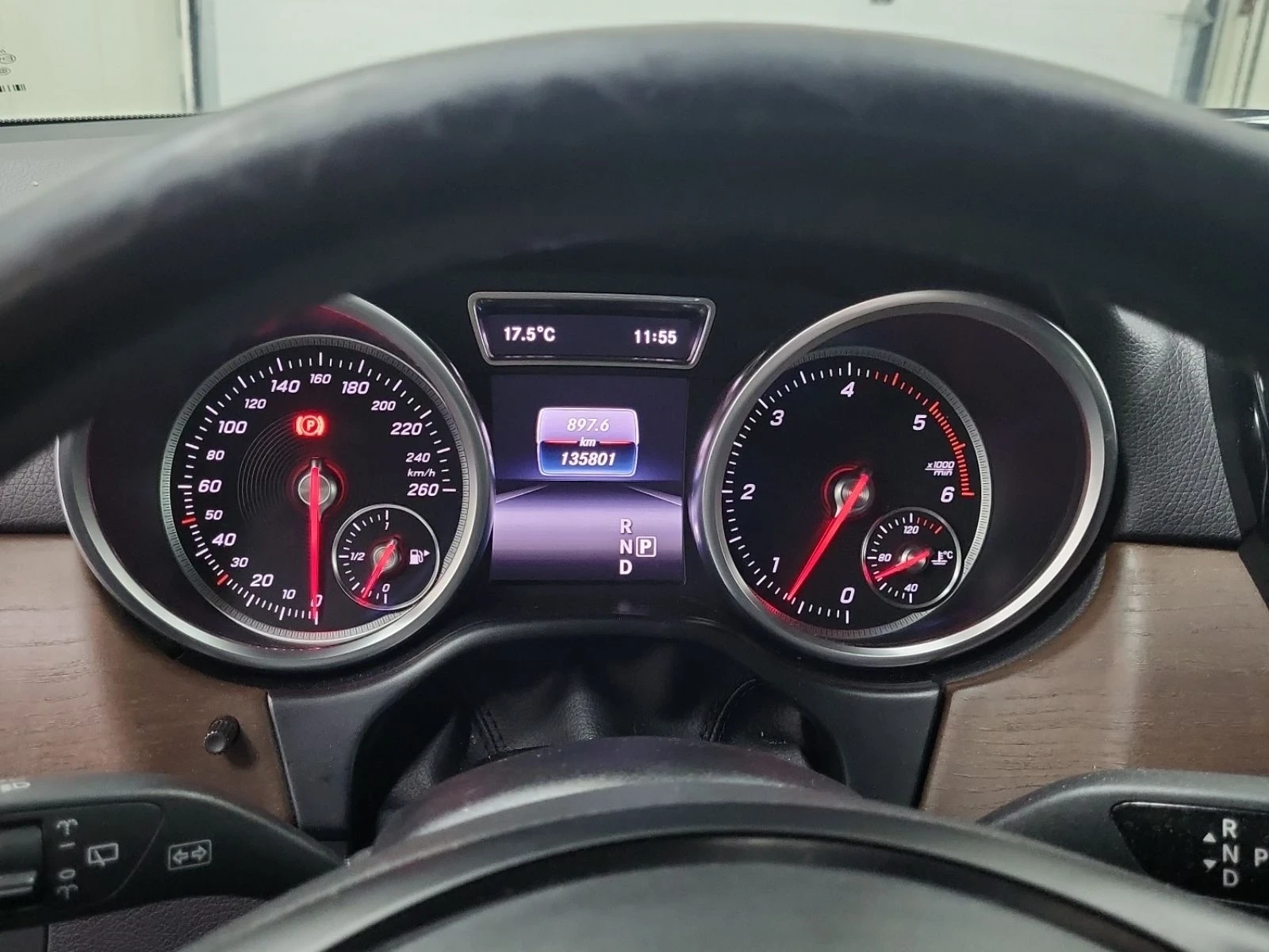 Mercedes-Benz GLE 350 AMG Line | AIRMATIC | Panorama | Keyless Go | AMG , снимка 9 - Автомобили и джипове - 54741537