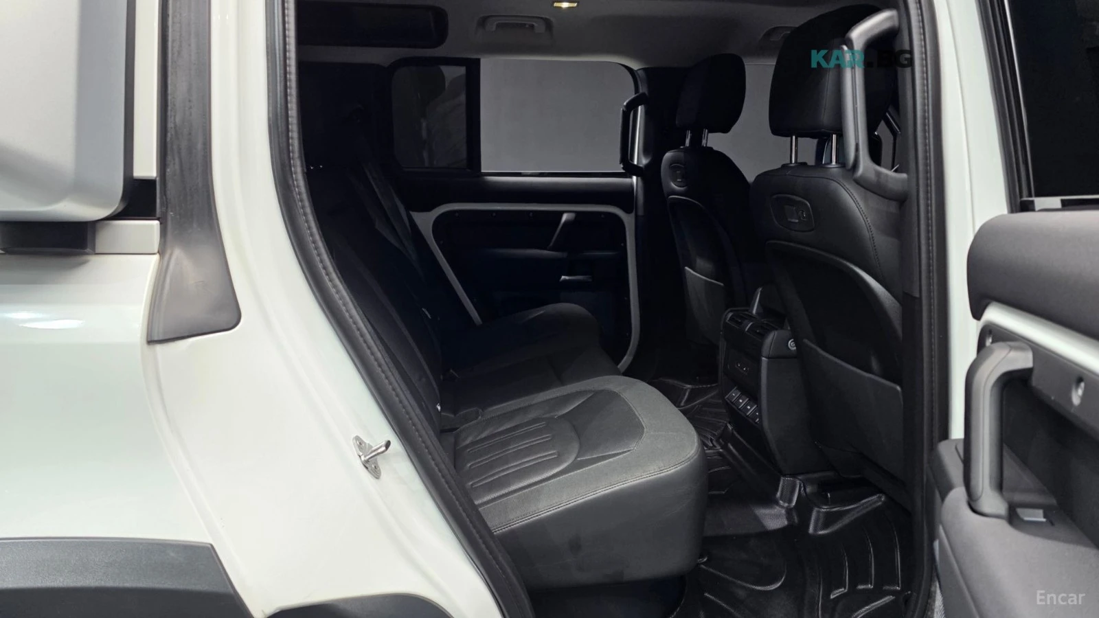 Land Rover Defender, снимка 16 - Автомобили и джипове - 54812686