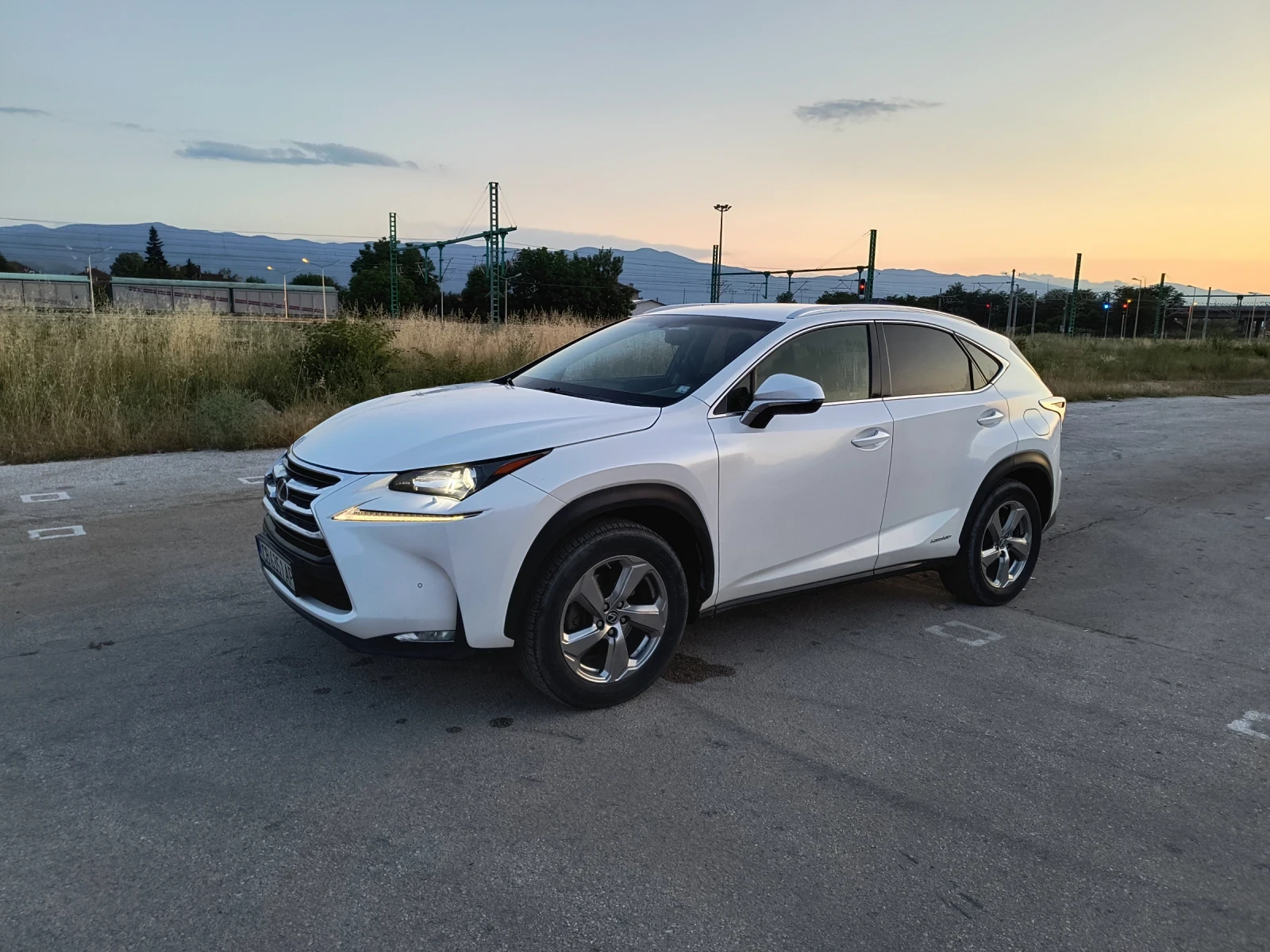Lexus NX 300h