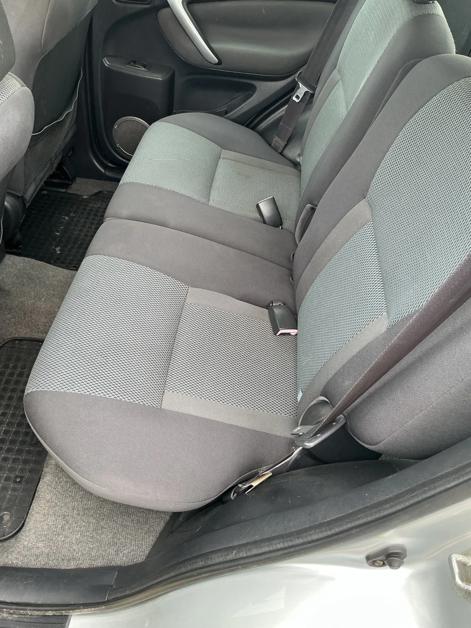 Toyota Rav4 2.0D4D or ITALIA | Mobile.bg � ����������� 8