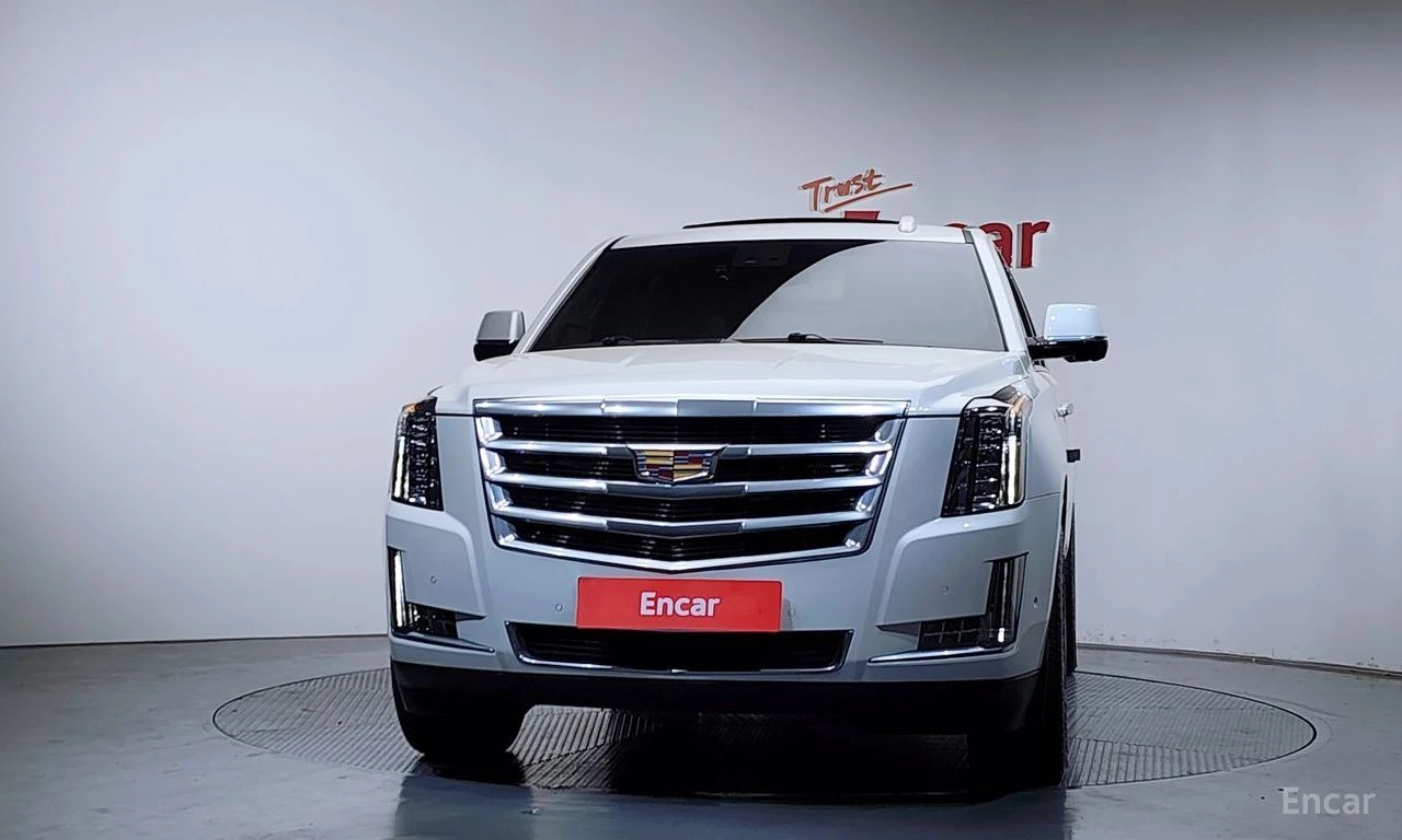 Cadillac Escalade 6.2* V8* ПОДГРЕВ* ОБДУХВАНЕ* МАСАЖ* КЕЙЛЕС* КАМЕРА, снимка 3 - Автомобили и джипове - 55277491
