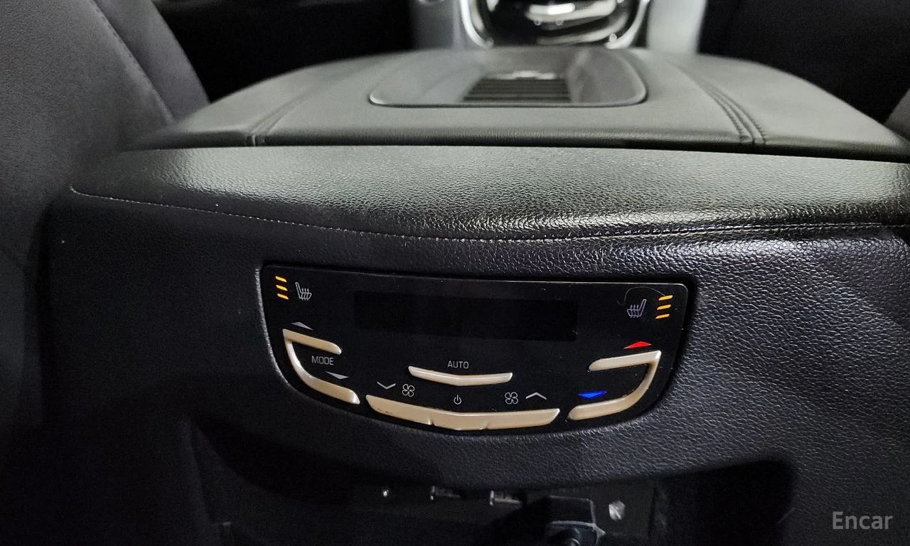 Cadillac Escalade 6.2* V8* ПОДГРЕВ* ОБДУХВАНЕ* МАСАЖ* КЕЙЛЕС* КАМЕРА, снимка 14 - Автомобили и джипове - 55277491
