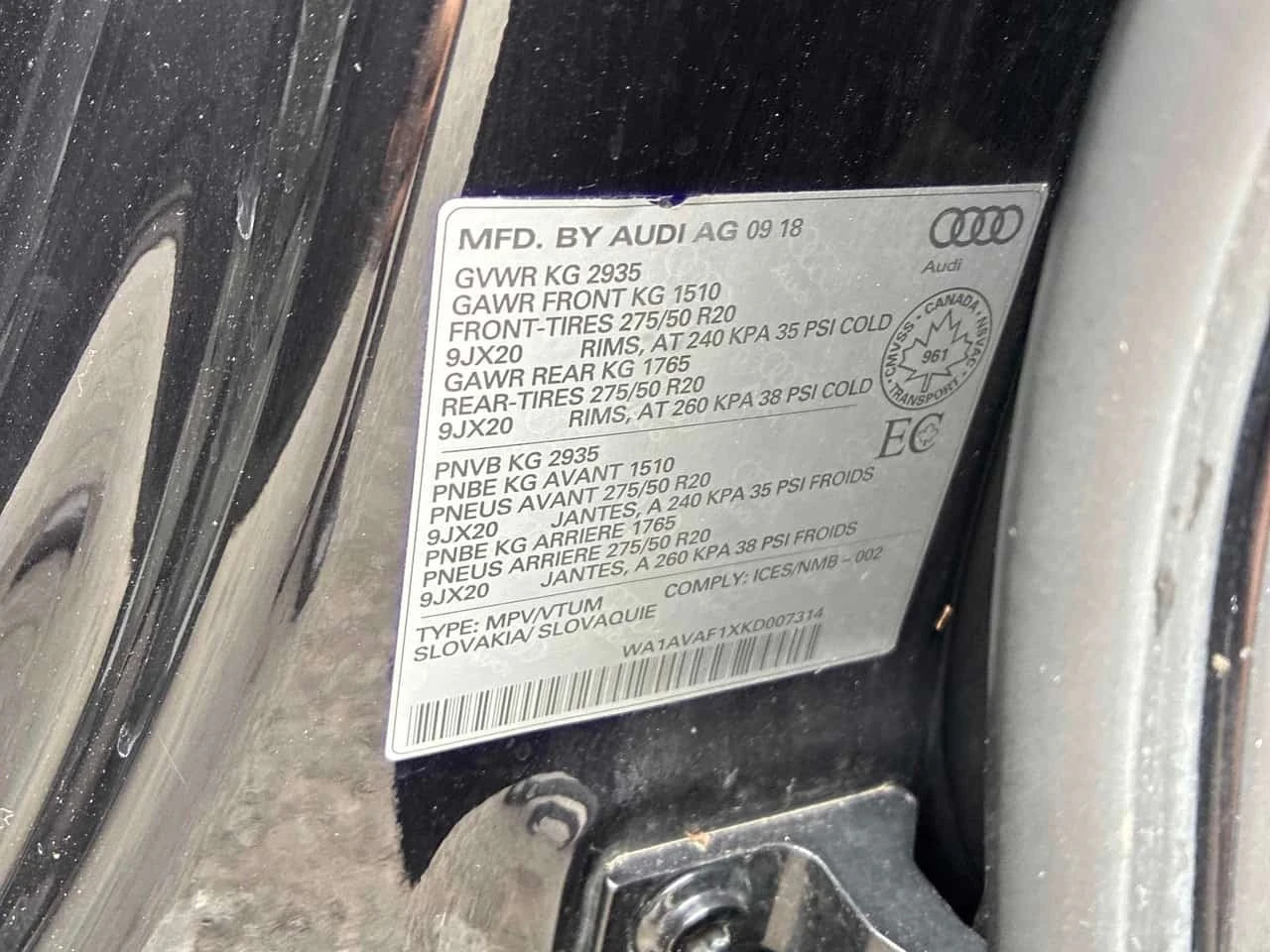 Audi Q8 Progressiv / 360 / ОБДУХВАНЕ / CARFAX , снимка 11 - Автомобили и джипове - 55735451