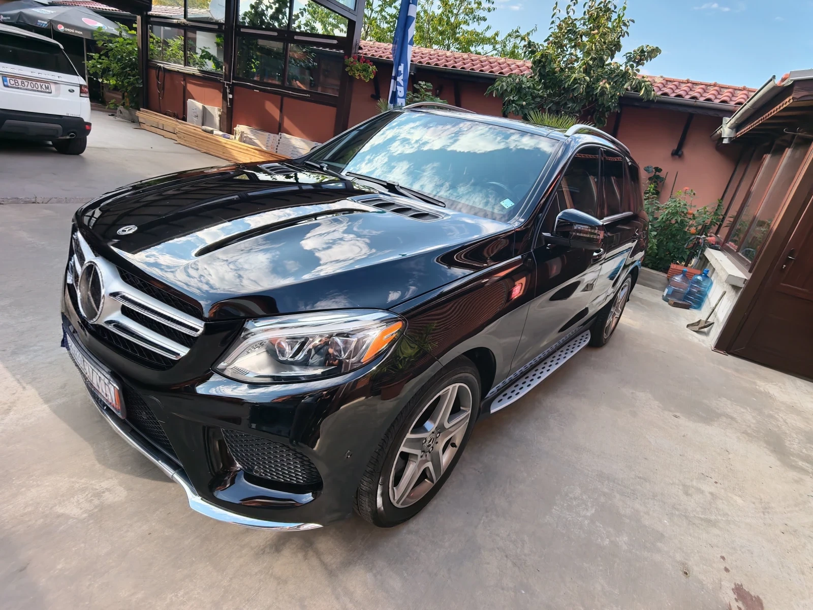 Mercedes-Benz GLE 400 9G tronic /AMG /4MATIC /Harman & Kardon /Panorama, снимка 2 - Автомобили и джипове - 55768049