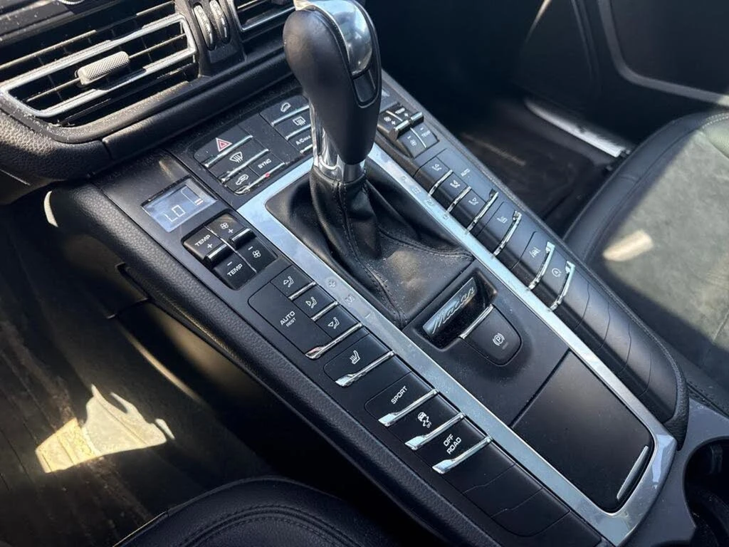 Porsche Macan S* PDK* ОБДУХВАНЕ* 360КАМЕРА* LANE* ASSIST, снимка 10 - Автомобили и джипове - 55990041
