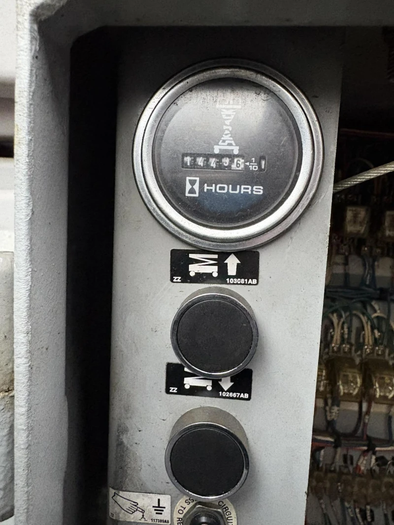 Автовишка Друга марка Skyjack SJ8841, снимка 9 - Индустриална техника - 53023059