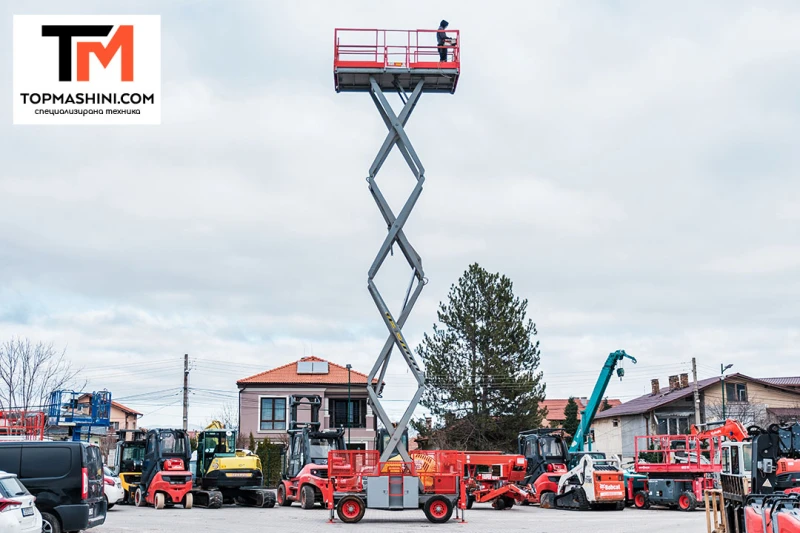 Автовишка Друга марка Skyjack SJ8841, снимка 2 - Индустриална техника - 53023059