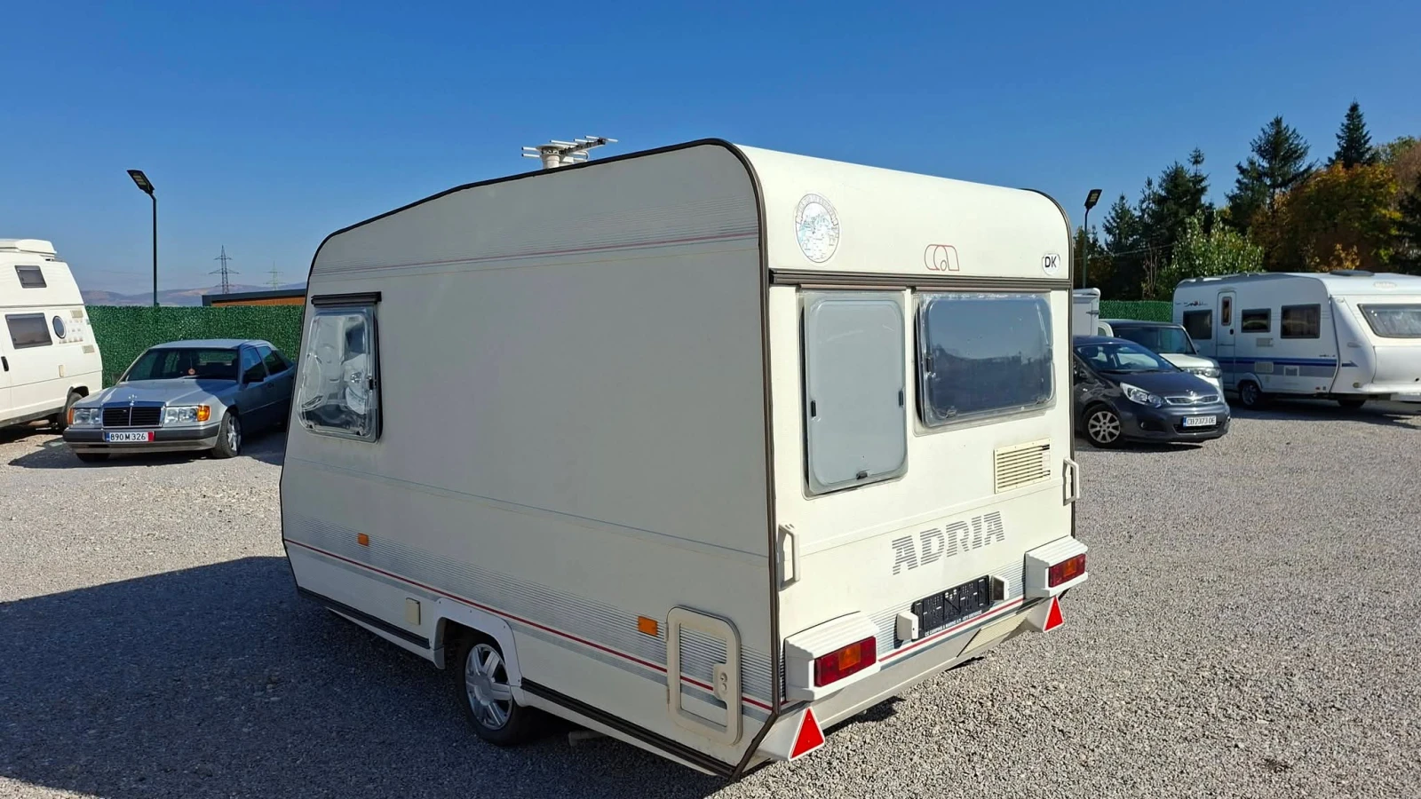 Каравана Adria WC/750 кг., снимка 3 - Каравани и кемпери - 56750404