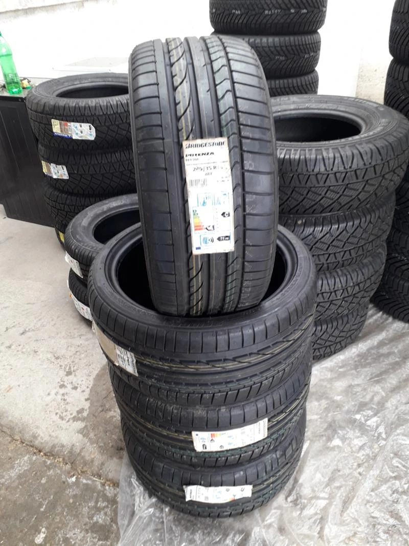 Гуми Летни 245/35R18, снимка 2 - Гуми и джанти - 45863719