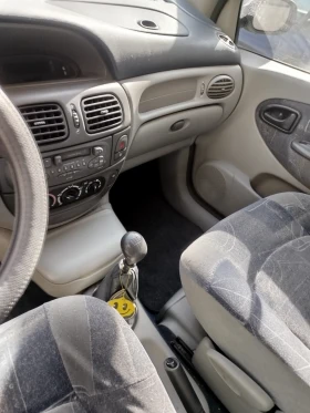 Renault Scenic 1.6 - 900 € / 1760.25 лв. - 26279619 7