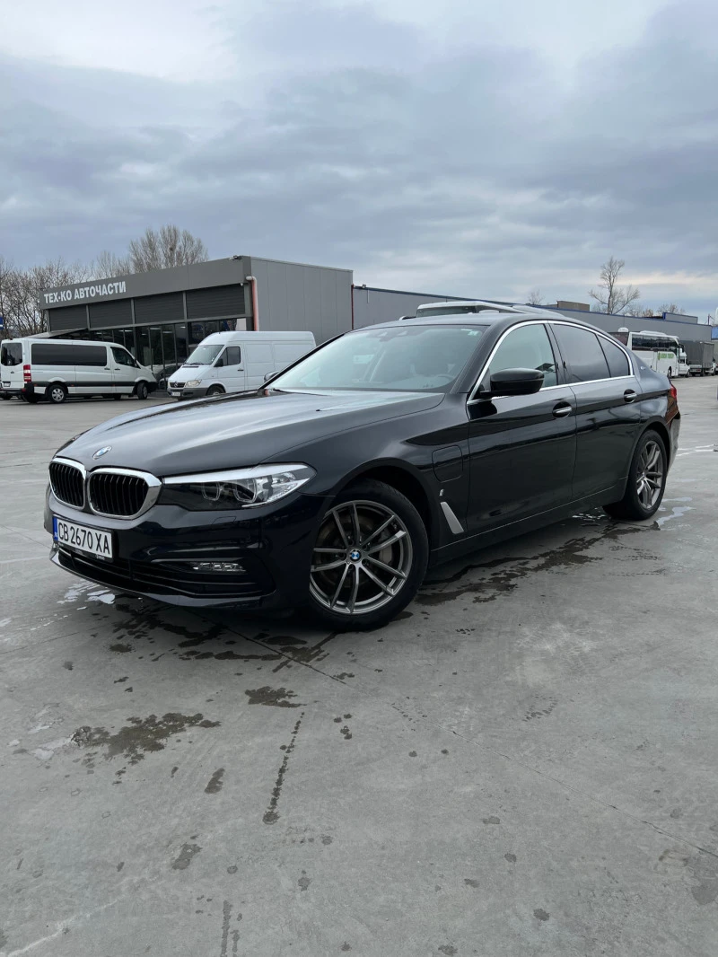 BMW 530 G30 Plug in hybrid, снимка 1 - Автомобили и джипове - 48217162