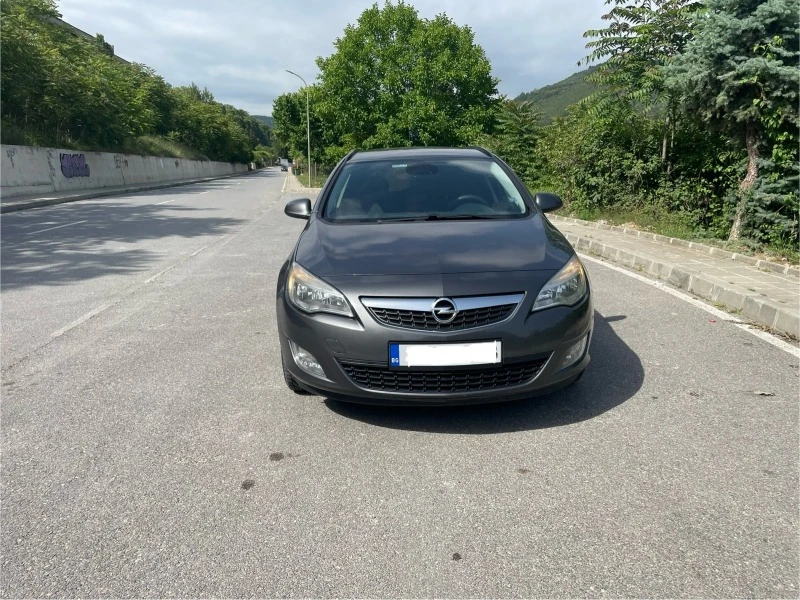 Opel Astra 1.7, снимка 1 - Автомобили и джипове - 45782662