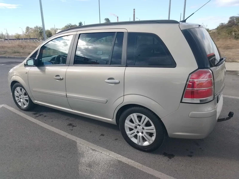 Opel Zafira, снимка 3 - Автомобили и джипове - 47421856