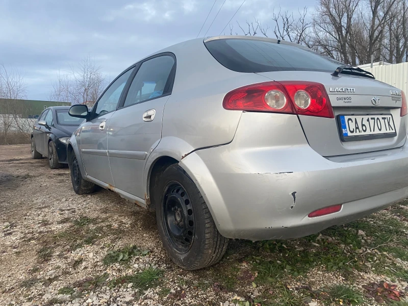 Daewoo Lacetti 1.6 16v за ремонт, снимка 3 - Автомобили и джипове - 48538488