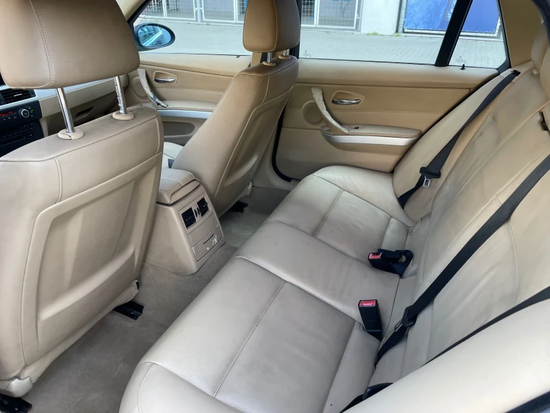 BMW 320 Diesel, Automatik, M sport, 177 ps, снимка 9 - Автомобили и джипове - 51978395