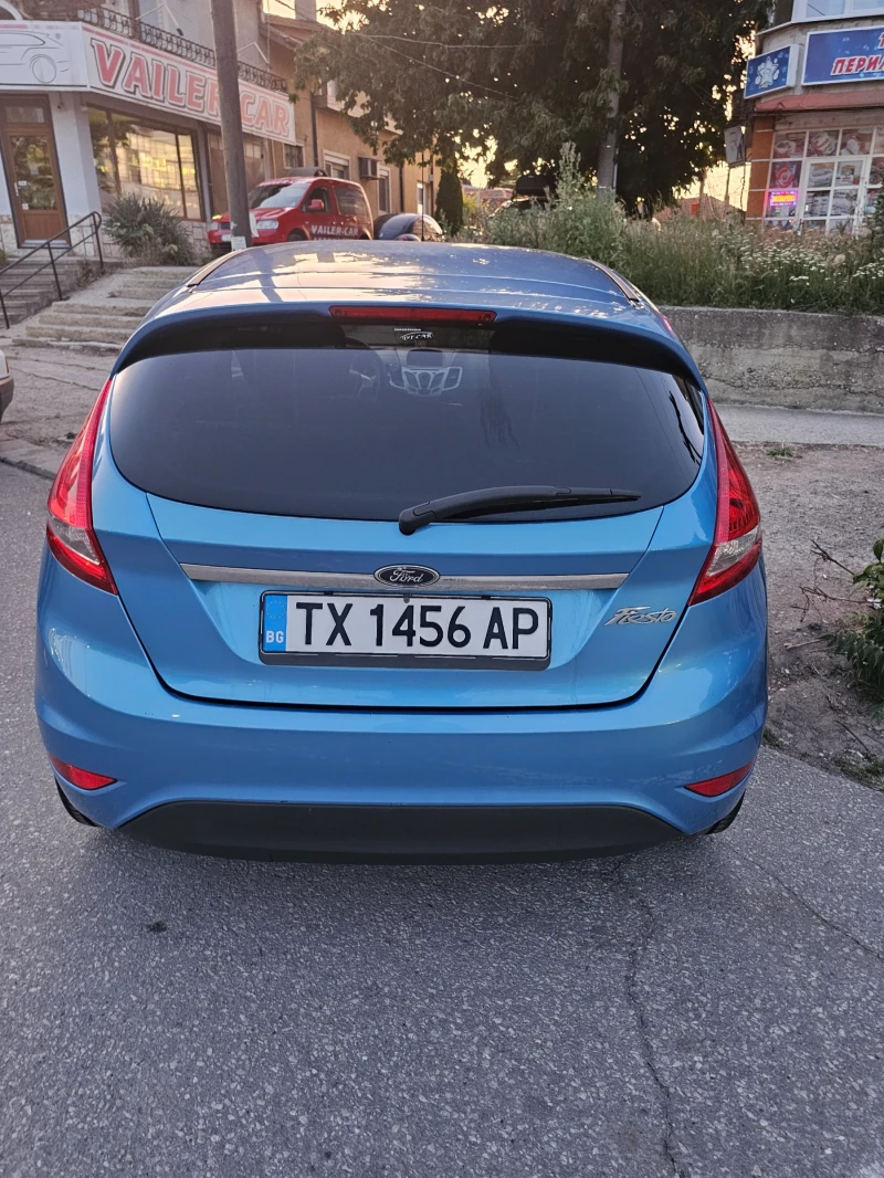 Ford Fiesta Titanium , снимка 3 - Автомобили и джипове - 52645745