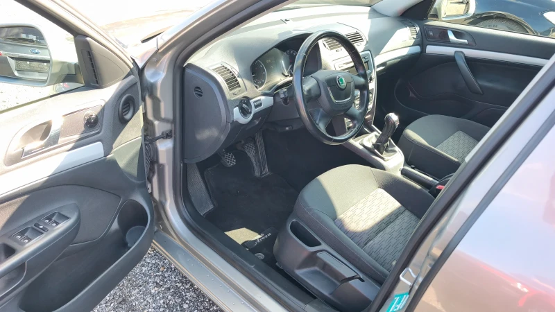 Skoda Octavia 1, 8TSi 4x4 КЛИМАТРОНИК ШВЕЙЦАРИЯ , снимка 15 - Автомобили и джипове - 52063505