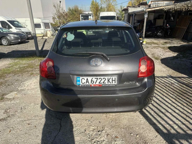 Toyota Auris 1.6VVT-I Газ.Инж., снимка 6 - Автомобили и джипове - 52413405
