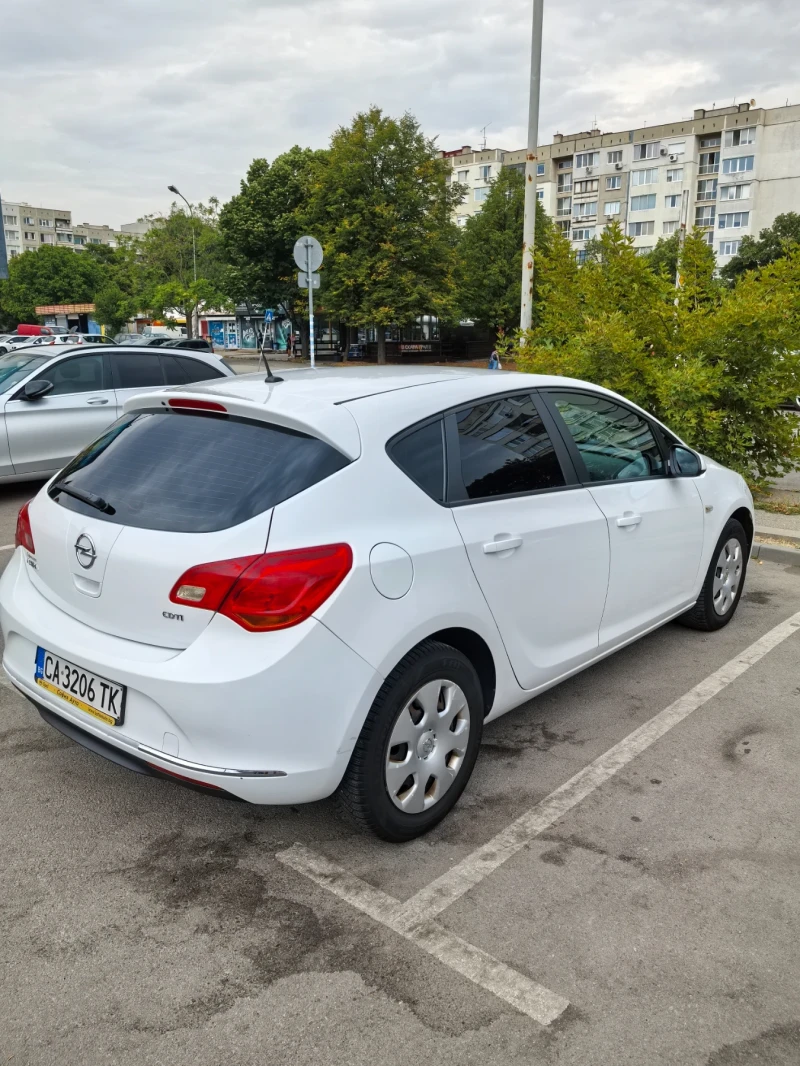 Opel Astra 1.7cdti faselift, снимка 6 - Автомобили и джипове - 52566579