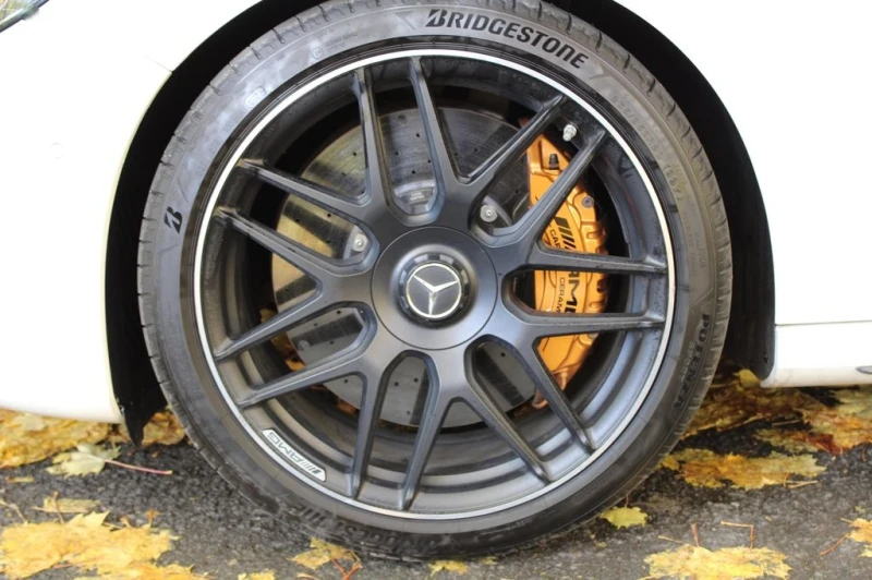 Mercedes-Benz E 63 AMG S 4Matic+ , снимка 10 - Автомобили и джипове - 53042060