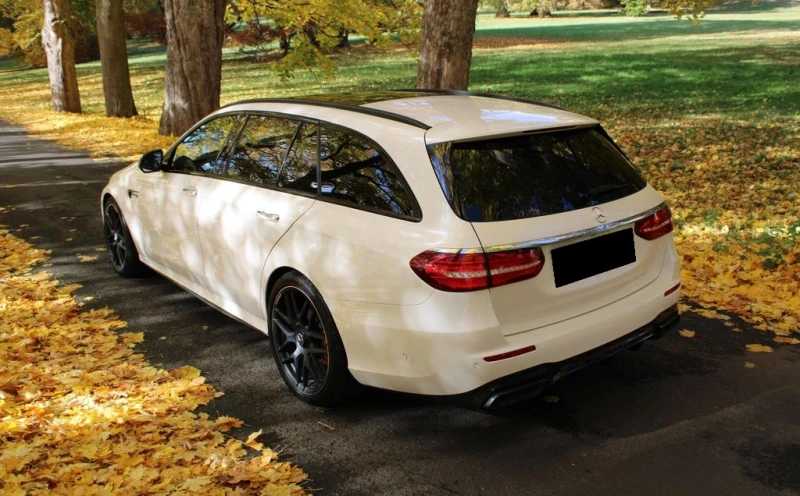 Mercedes-Benz E 63 AMG S 4Matic+ , снимка 3 - Автомобили и джипове - 53042060