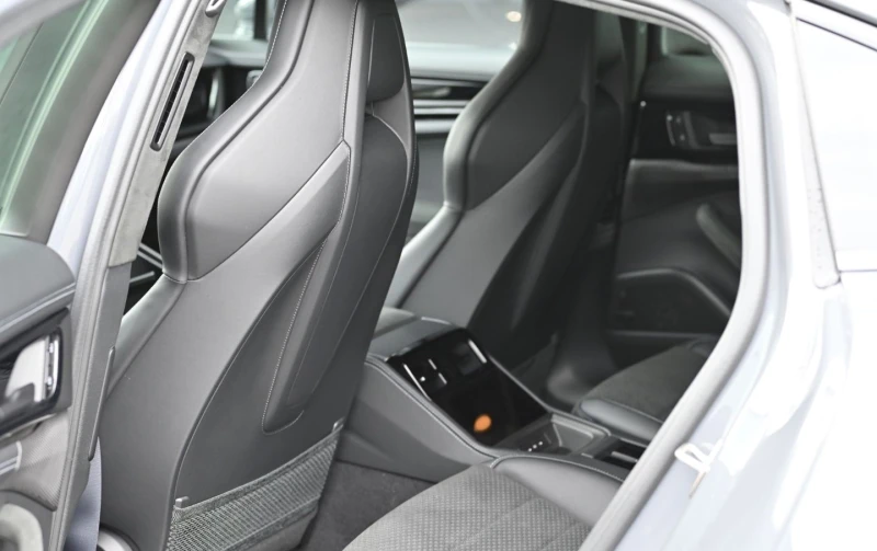 Porsche Panamera GTS/ FACELIFT/ CARBON/ BOSE/ 360/PANO/ MATRIX/ 21/ - 155880 EUR - 32497131 | Car24.bg