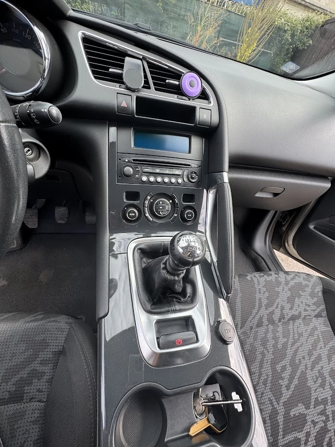 Peugeot 3008 1, 6 THP - изображение 6
