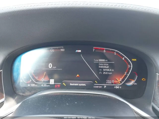 BMW 750 M* SPORT* XDRIVE* ДИГИТАЛНО* ТАБЛО* МАСАЖ* 360КАМЕ - изображение 10