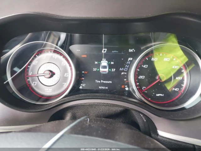 Dodge Challenger SXT, снимка 7 - Автомобили и джипове - 53598016