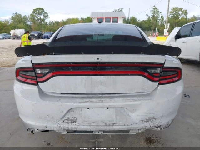 Dodge Challenger SXT, снимка 15 - Автомобили и джипове - 53598016