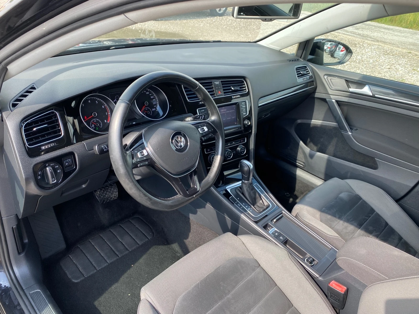 VW Golf 1.4 TGI BLUE MOTION - изображение 10