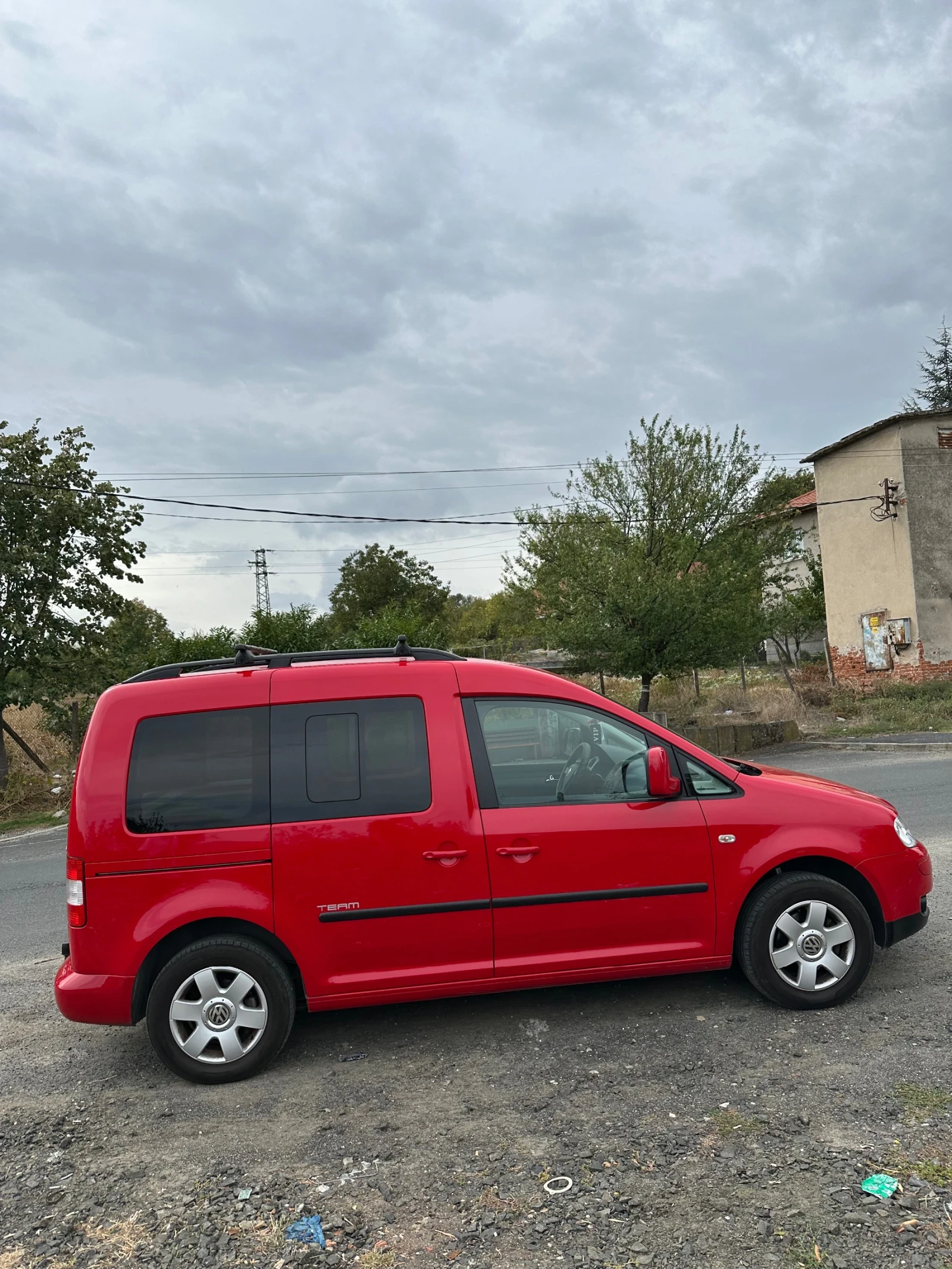 VW Caddy 1.6i Life  - изображение 5