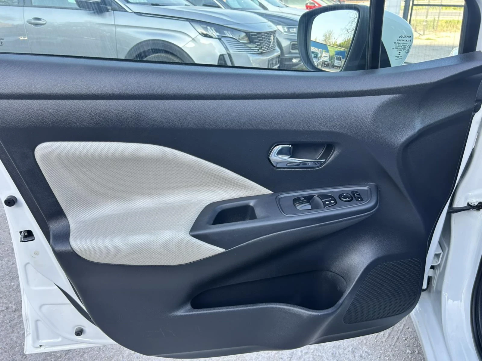 Nissan Micra  - изображение 7