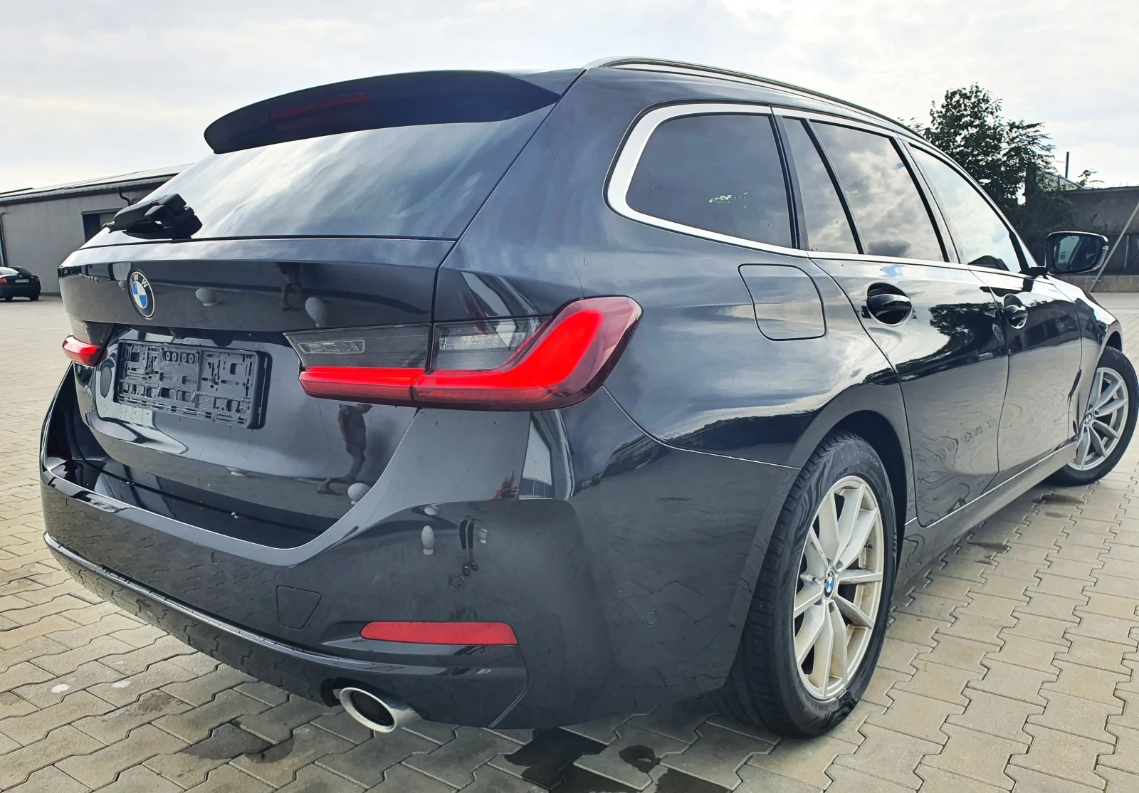 BMW 318 Facelift Гаранция до 12.2026 възможен бартер - изображение 4