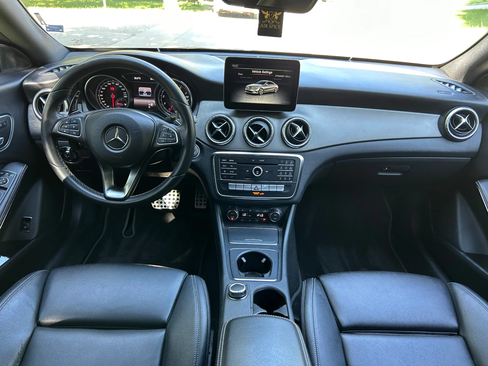 Mercedes-Benz CLA 250 ТОП КАТО НОВА 4 MATIC - изображение 8