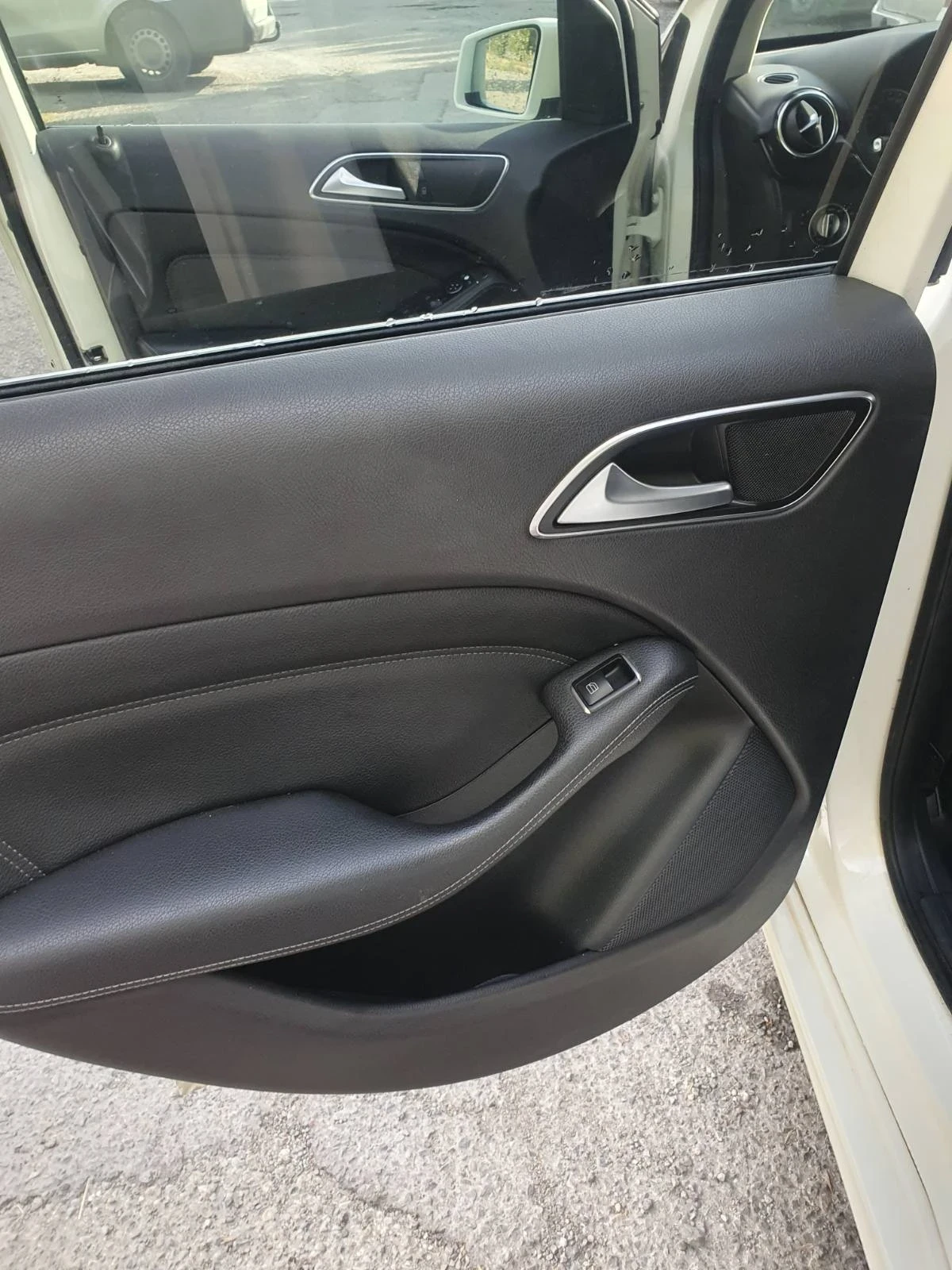 Mercedes-Benz B 180 GPS, Камера, пера на волана за скорости F1, кожа  | Mobile.bg — изображение 16