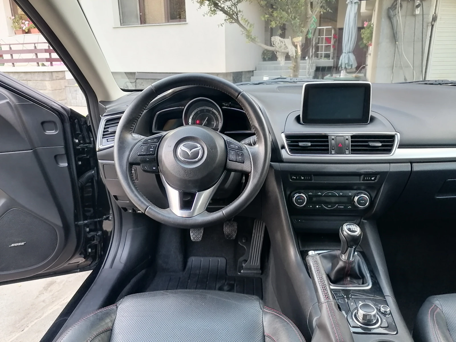 Mazda 3 2.0i Skyactiv  | Mobile.bg   11
