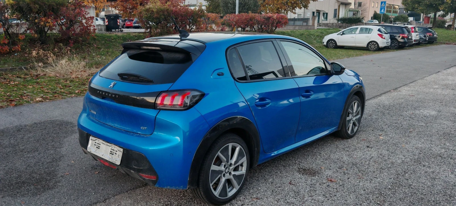 Peugeot 208 GT Electric - изображение 5