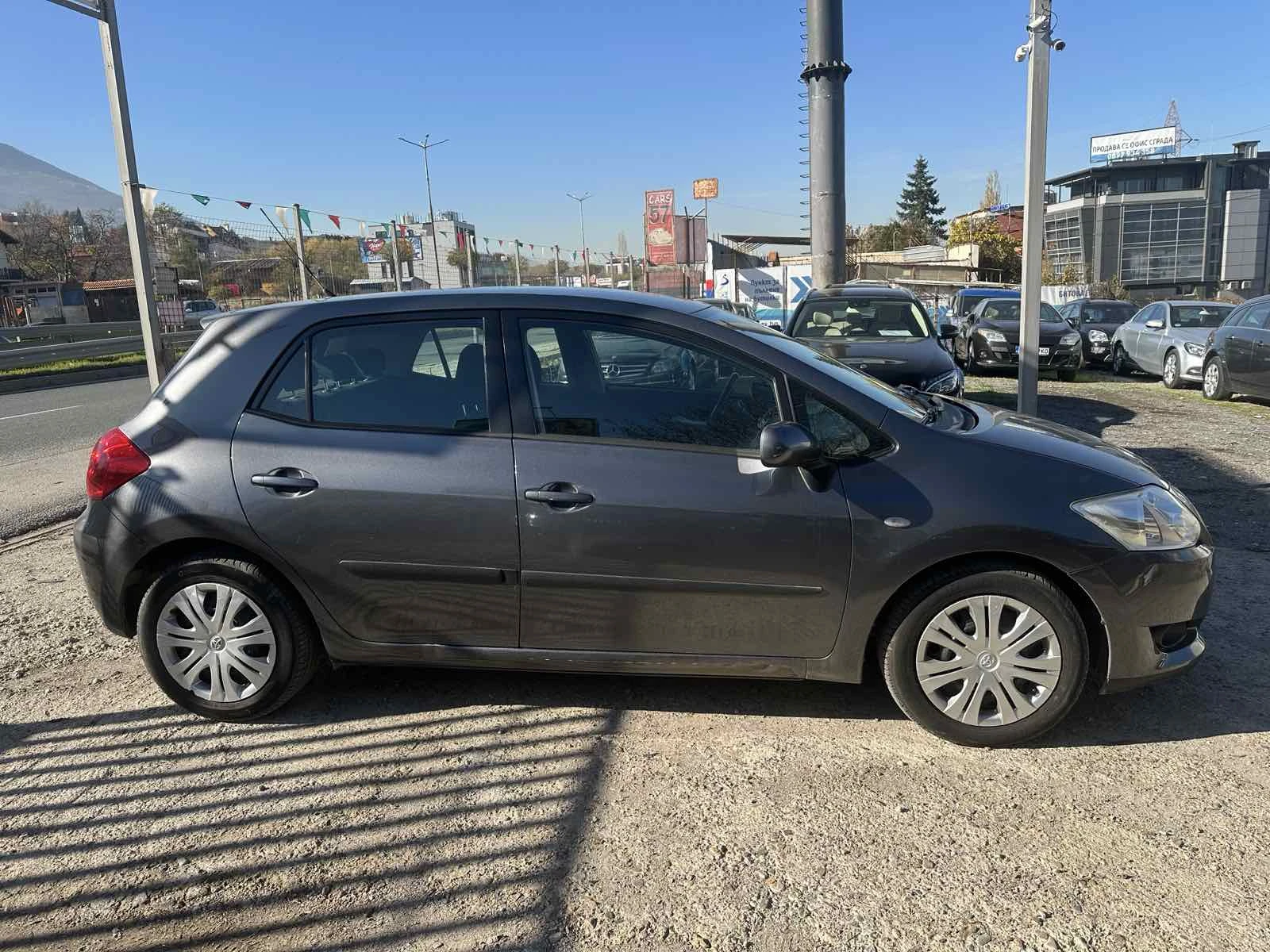 Toyota Auris 1.6VVT-I Газ.Инж. - изображение 7