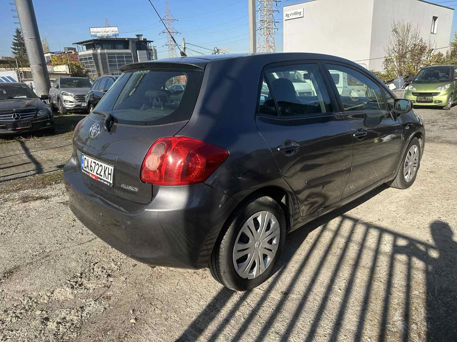 Toyota Auris 1.6VVT-I Газ.Инж. - изображение 3