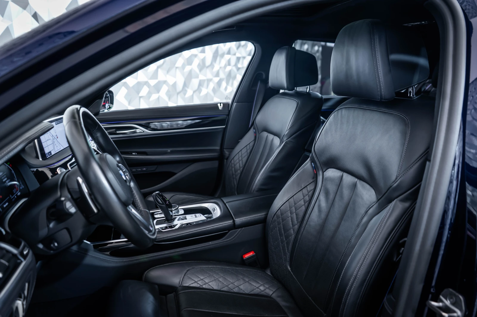 BMW 750 i xDrive * Msport* H/K* 360* Individual | Mobile.bg   12