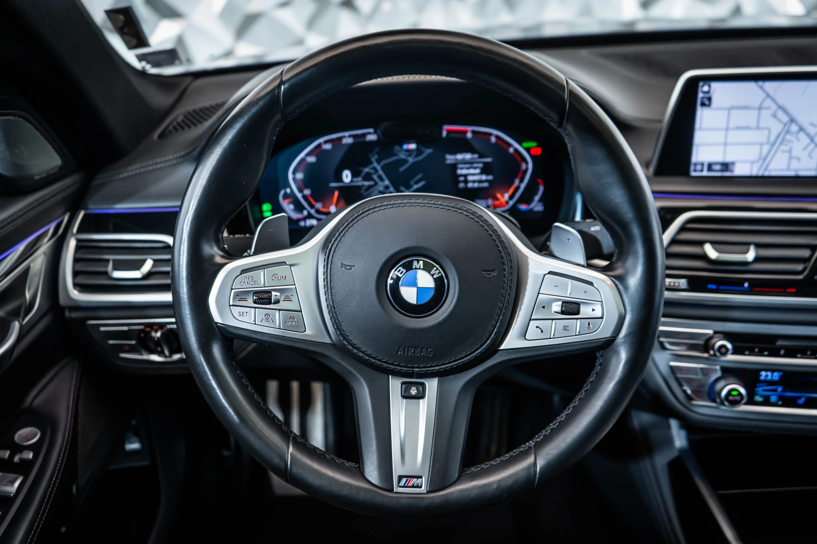 BMW 750 i xDrive * Msport* H/K* 360* Individual | Mobile.bg   11