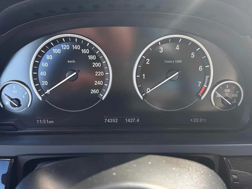 BMW 750 * 4dr Sdn RWD * CARFAX * ЦЕНА ДО БГ - изображение 7