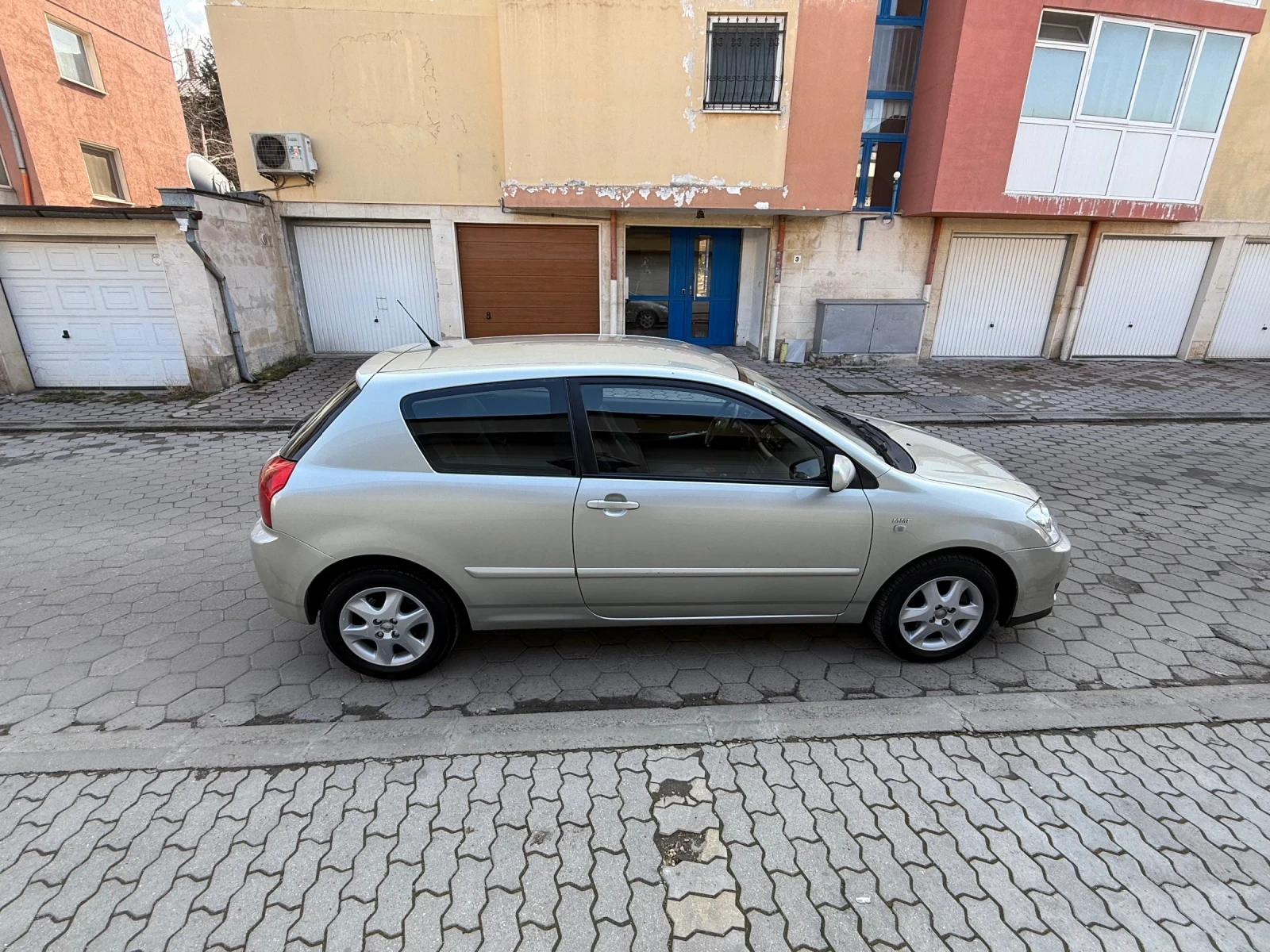 Toyota Corolla 1.4D4D АВТОМАТИК!, снимка 5 - Автомобили и джипове - 53758001